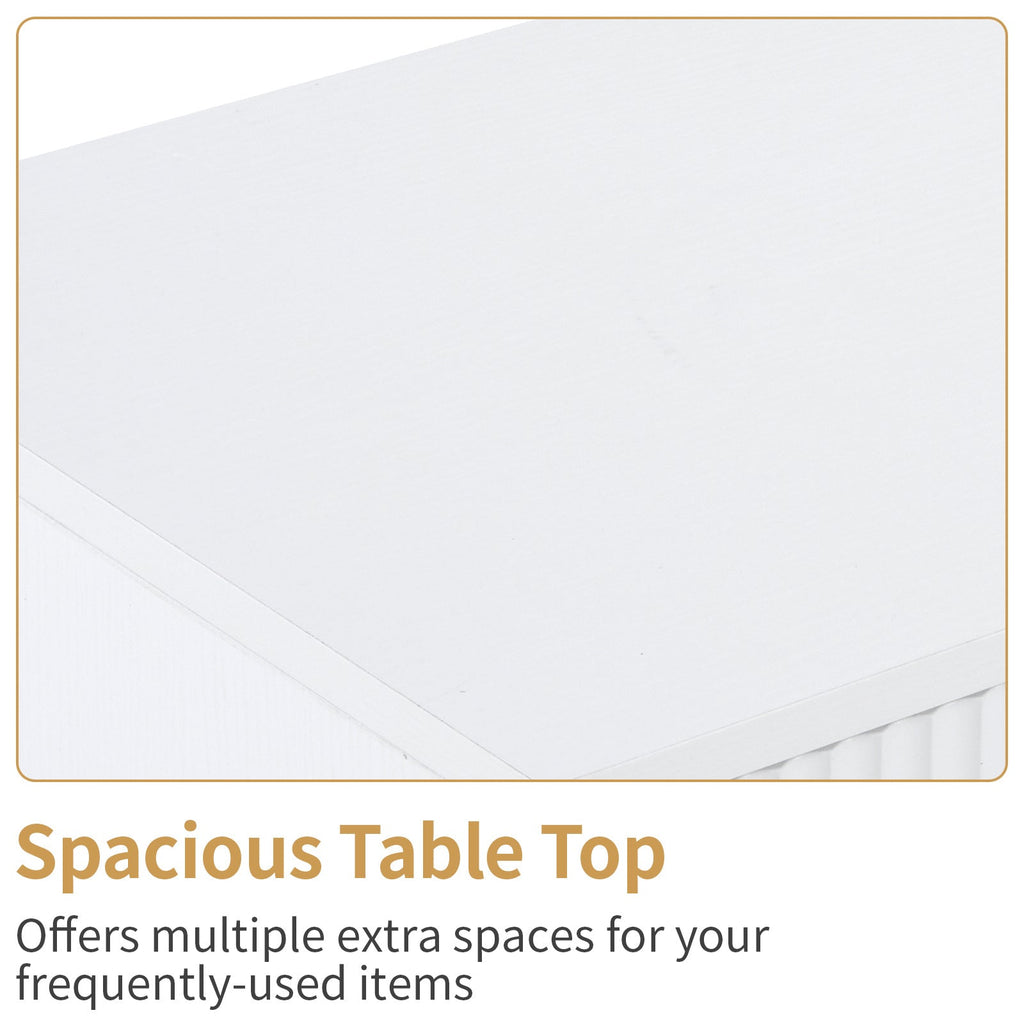 Commode blanche à surface ondulée