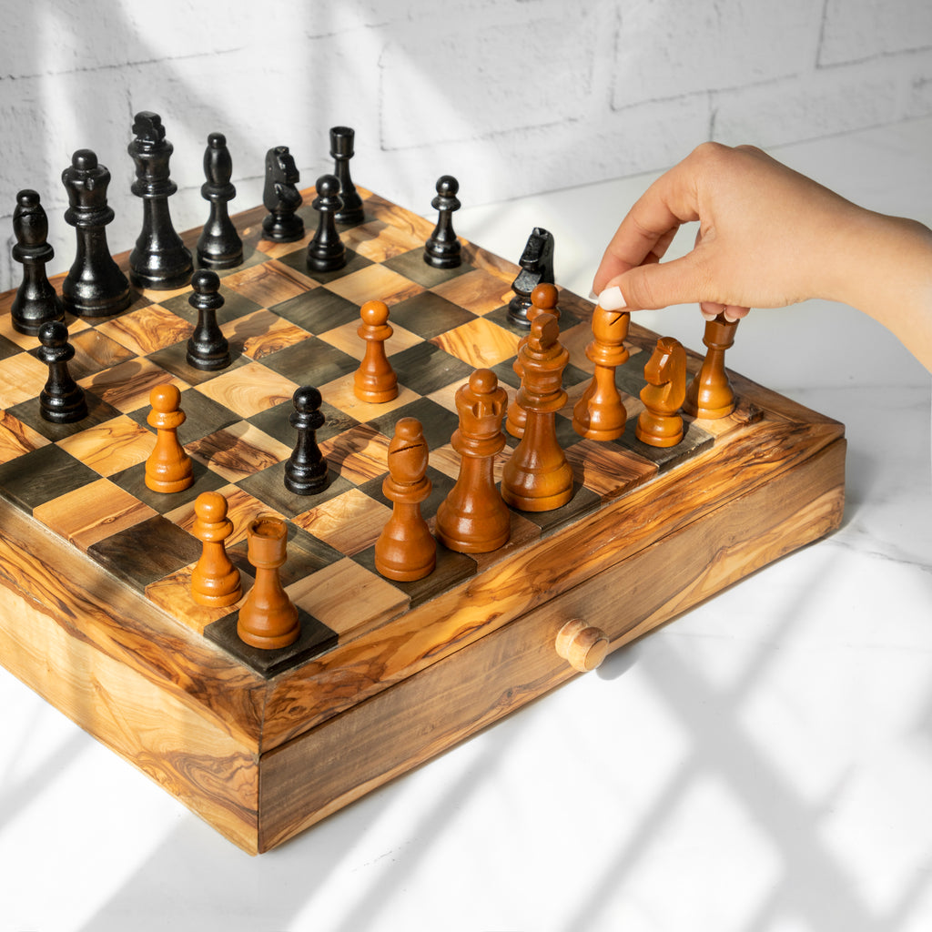 Jeu d'échecs carré en bois d'olivier, fabriqué à la main.