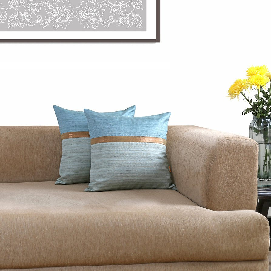 coussins matelassés bleu ciel